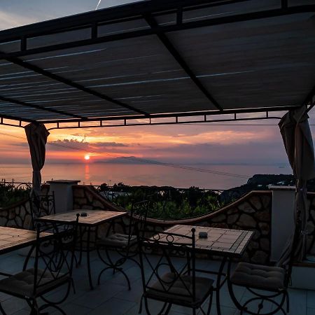 Casa Astra Bed & Breakfast อนากาปรี ภายนอก รูปภาพ