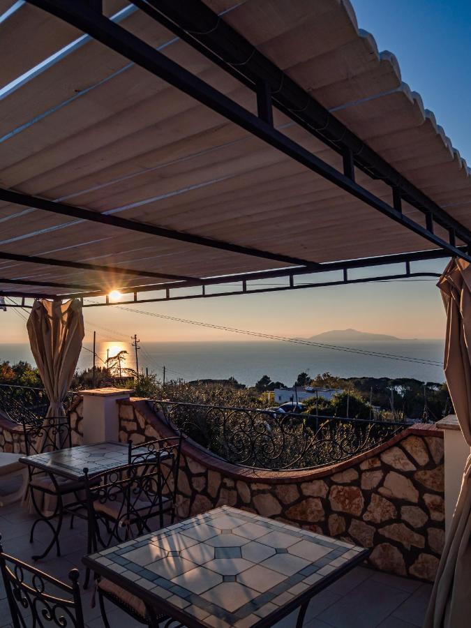 Casa Astra Bed & Breakfast อนากาปรี ภายนอก รูปภาพ