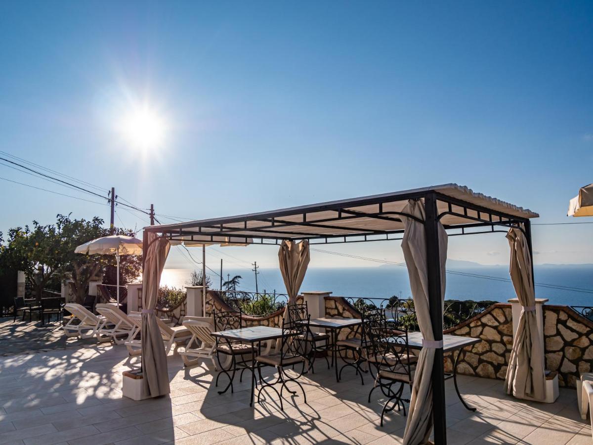 Casa Astra Bed & Breakfast อนากาปรี ภายนอก รูปภาพ