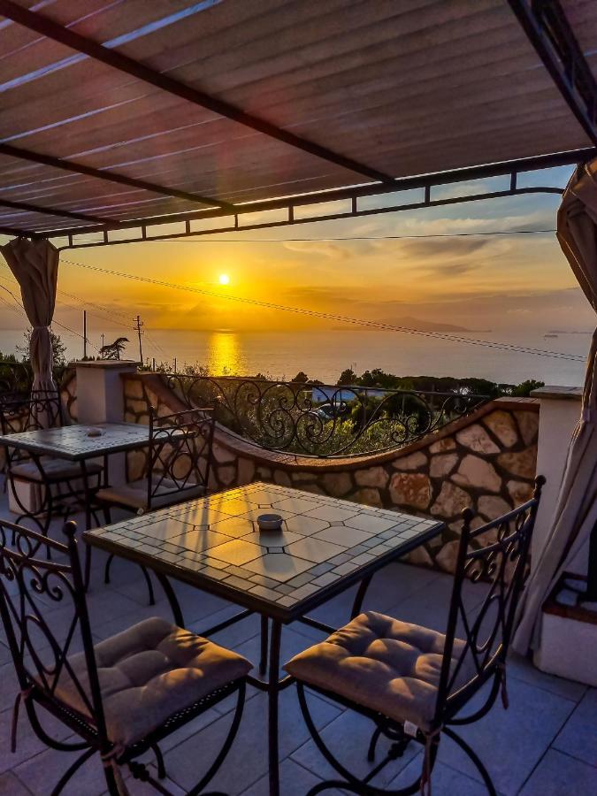 Casa Astra Bed & Breakfast อนากาปรี ภายนอก รูปภาพ
